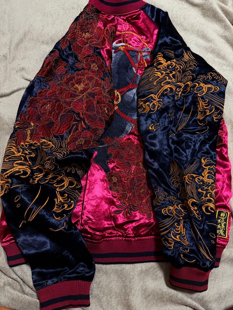 未使用近 2面用 絡繰魂 馬日本限定版 スカジャン unisex レーヨン 美