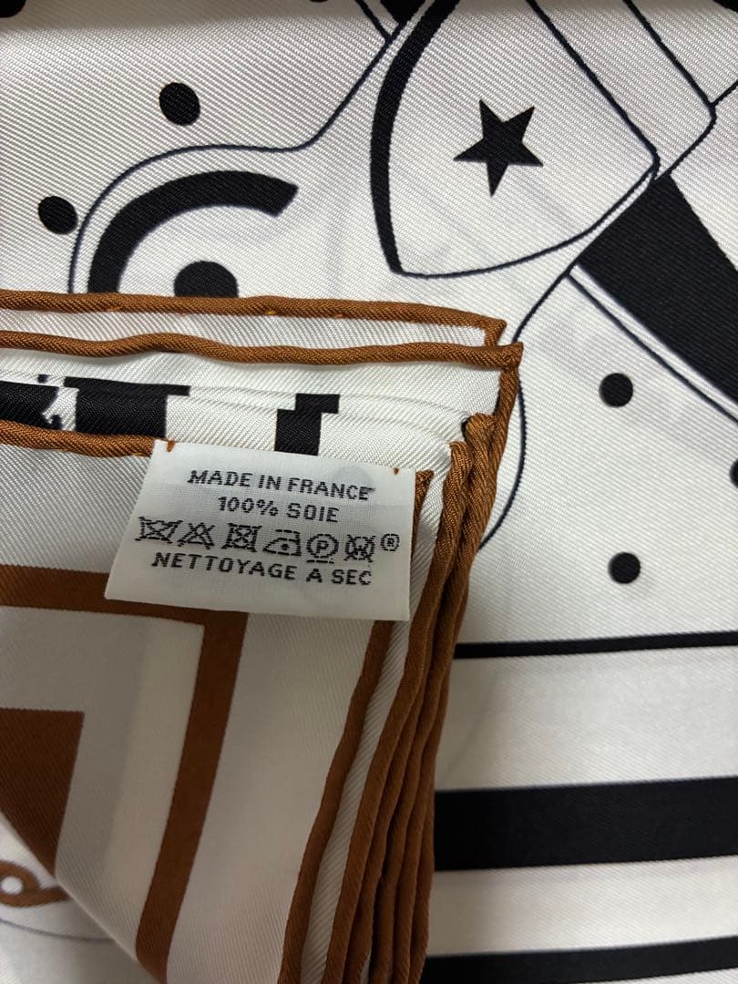 【新品未使用】エルメス カレダブルフェイス 140 《朝の散歩・バンダナ》