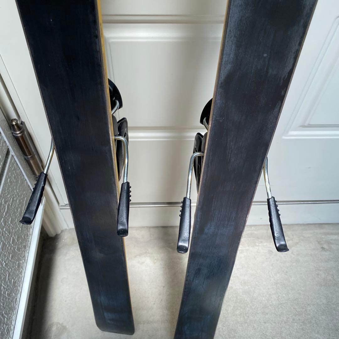 Nordica スキー板 イエロー バインディング、ストック付き - メルカリ