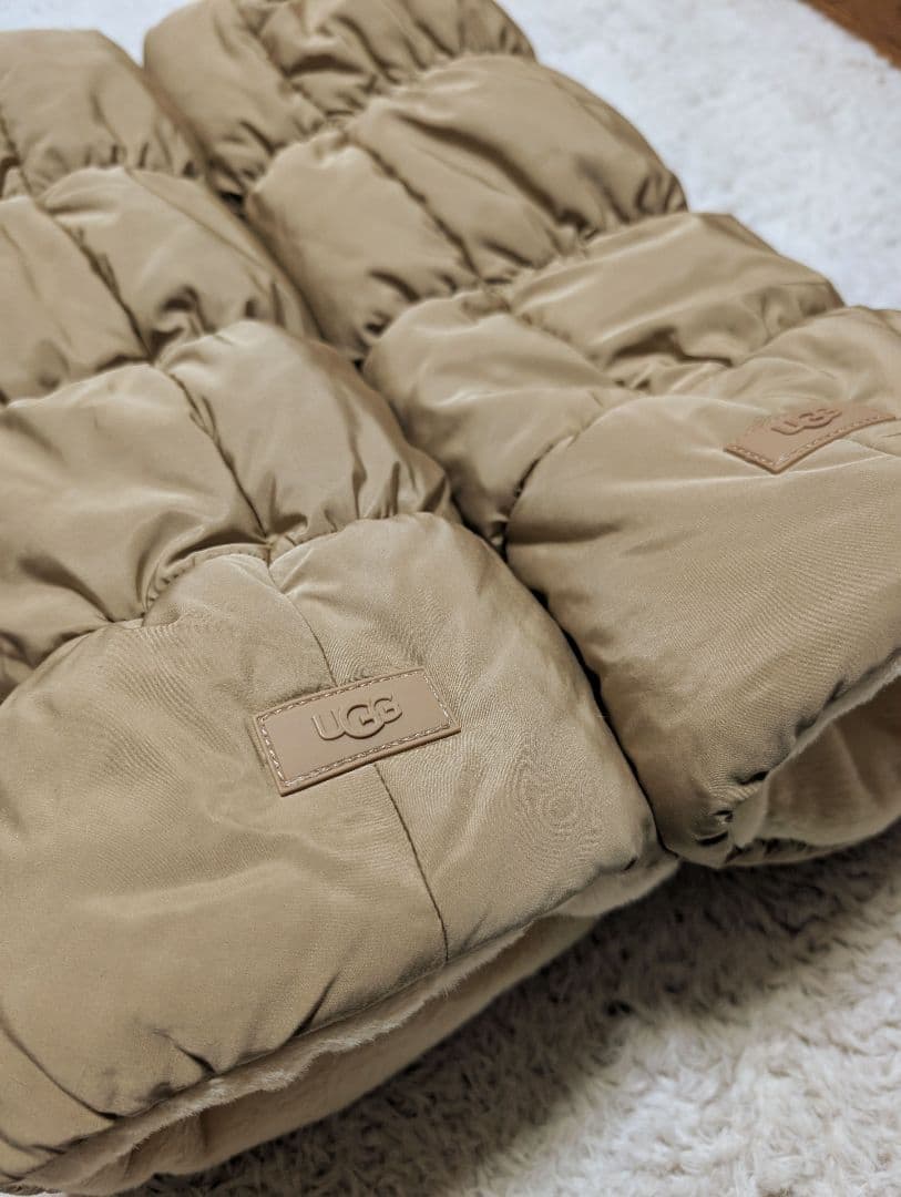 マスターバニーエディションスカート、UGGレッグウォーマー