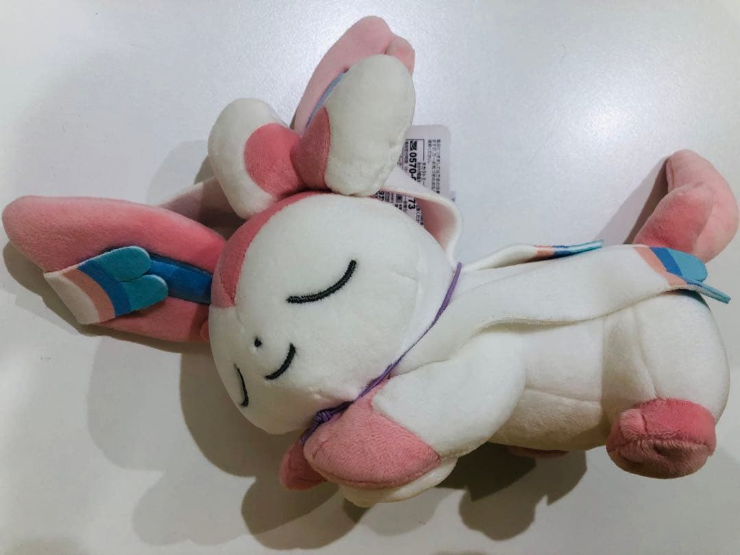 新品・タグ付き ポケモン すやすやフレンド ニンフィア ぬいぐるみ