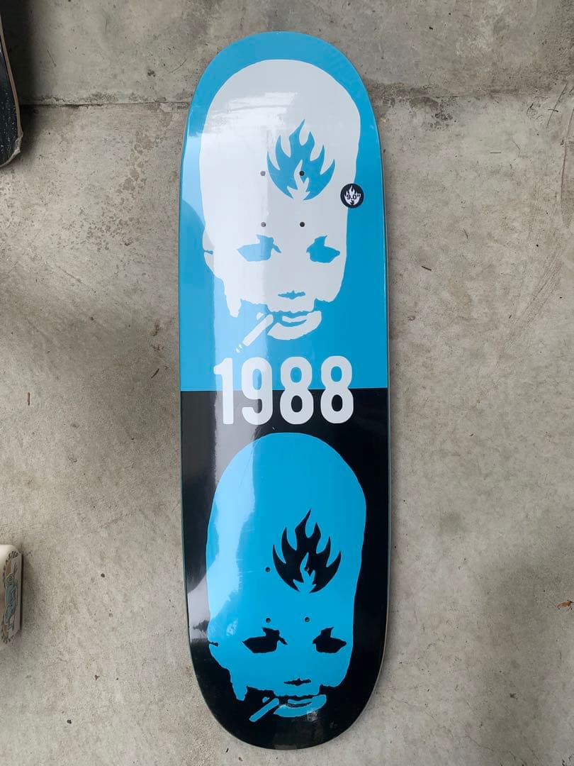 スケートボード Black label welcome to 1988 egg shape WELCOME TO 1988