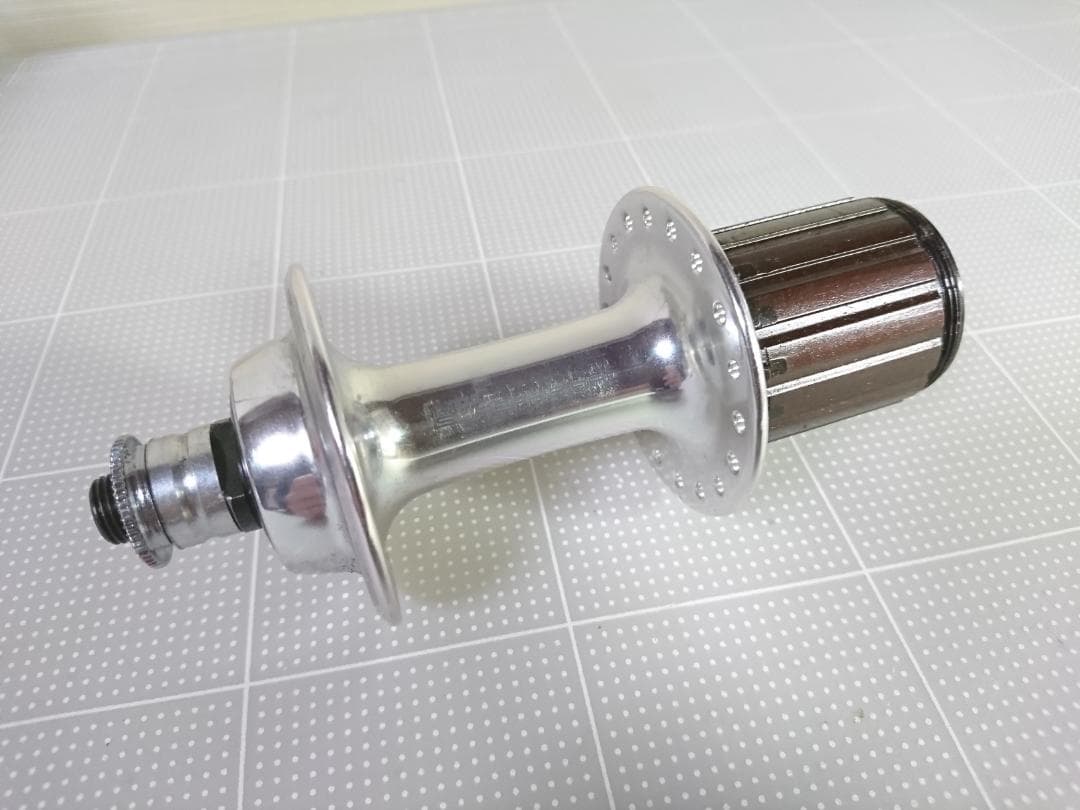 新品】サンツアー SUPERBE PRO 8速リアハブ & スプロケット