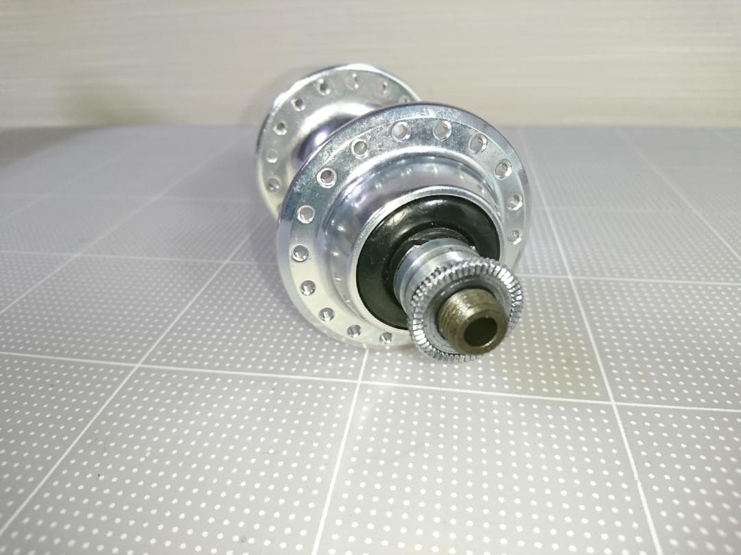 新品】サンツアー SUPERBE PRO 8速リアハブ & スプロケット