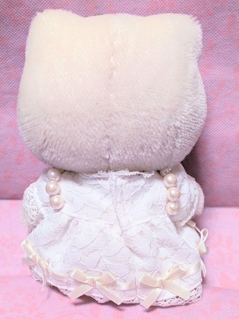 シリアル#120/2000 ハローキティ25周年モヘアドール 2000体