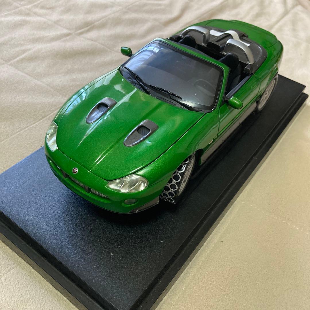 007 ダイアナザーデイ ボンドカー 1/18 ミニカー ジャガー - メルカリ