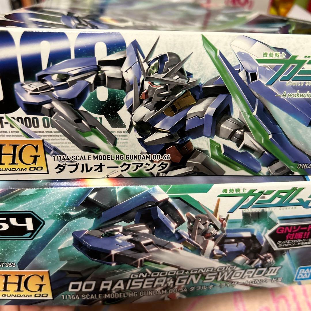 ガンダム00 HG 1/144 ダブルオークアンタ&ダブルオーライザー ソードⅢ