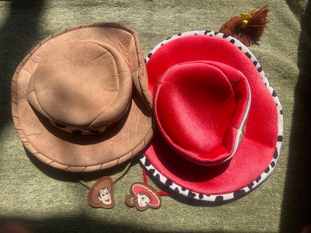 ディズニー ウッディ・ジェシー 帽子セット - メルカリ