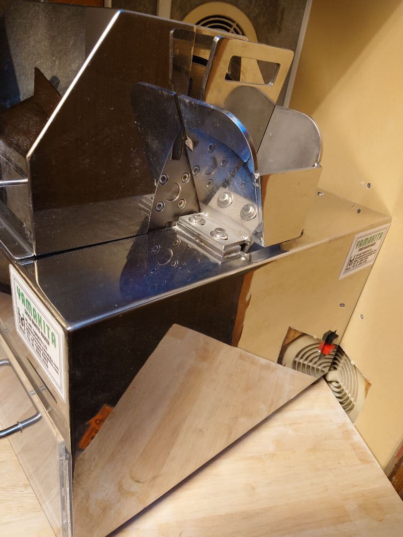 エムズネットヤマキタ 鰹節削り器 KC-4 業務用 かつお節削り機