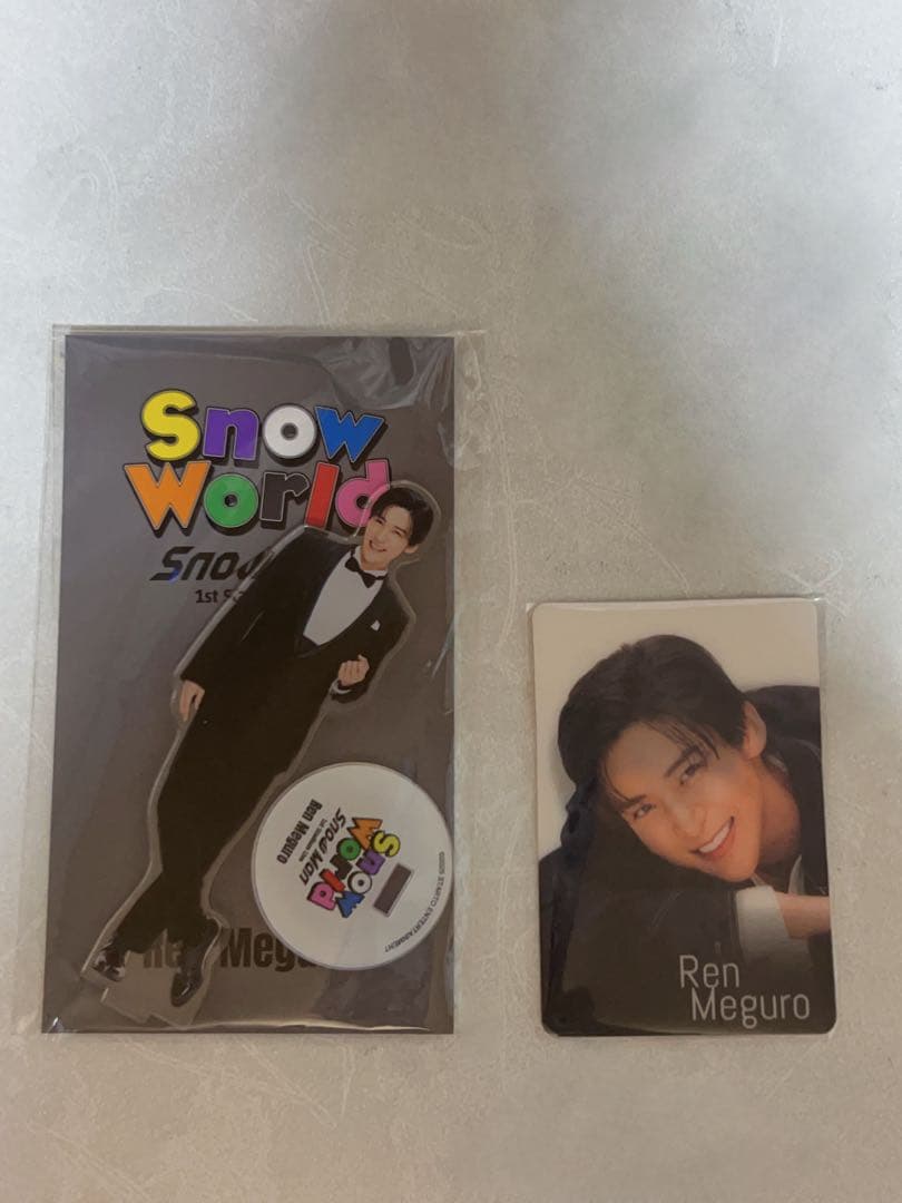 Snow World 目黒蓮 アクリルスタンド、チラ見カード - メルカリ