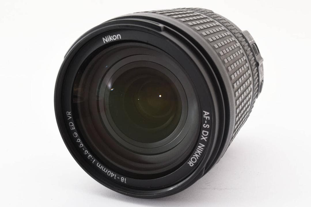 ニコン Nikon AF-S 18-140mm F3.5-5.6 G ED VR