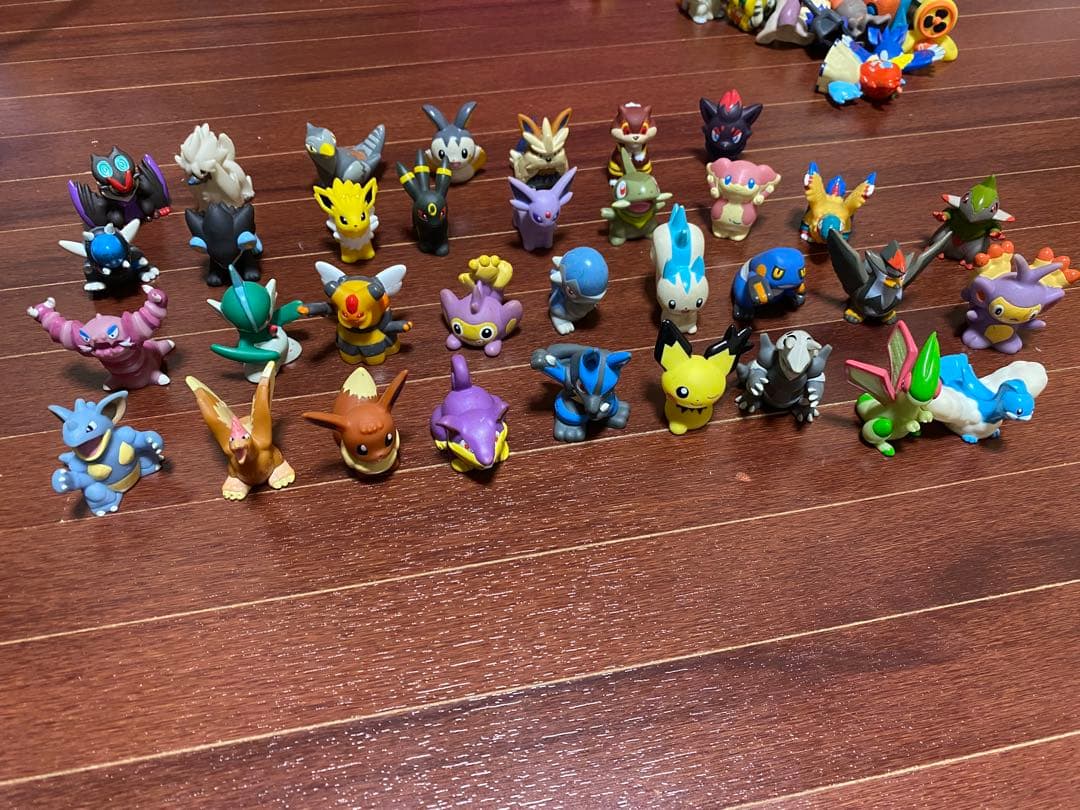 今週までセール指人形フィギュア　ポケモンキッズ　大量　約100以上