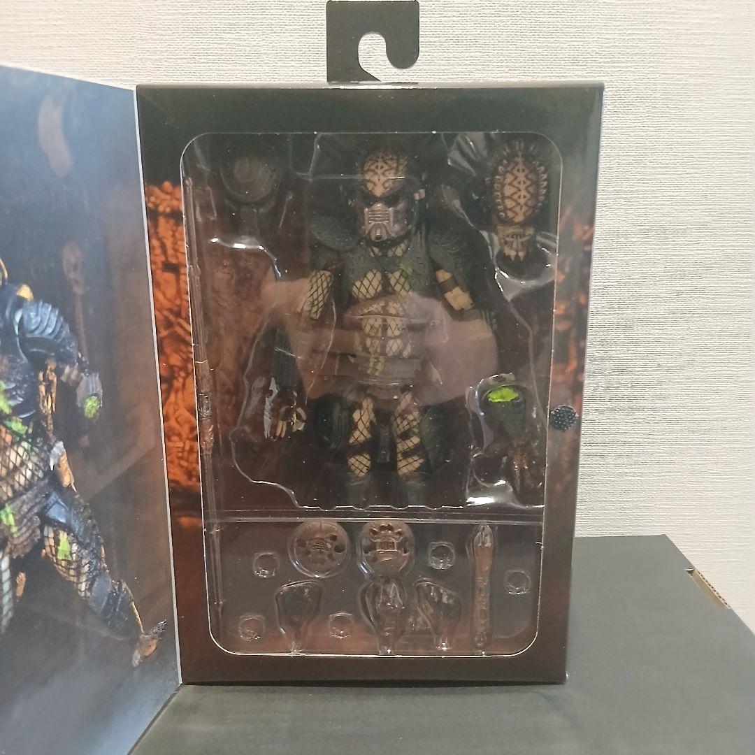 NECAネカ　アルティメットシティハンタープレデターバトルダメージ破損あり