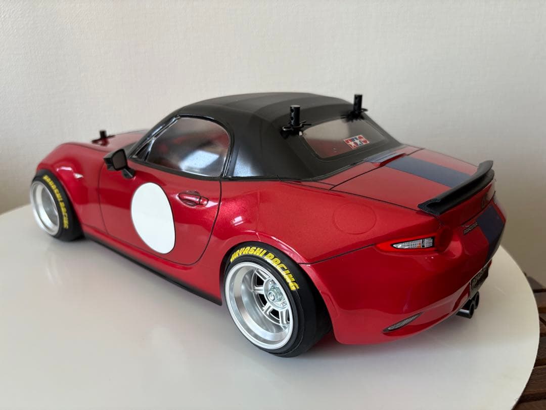 タミヤ1/10ラジコンカー ロードスター