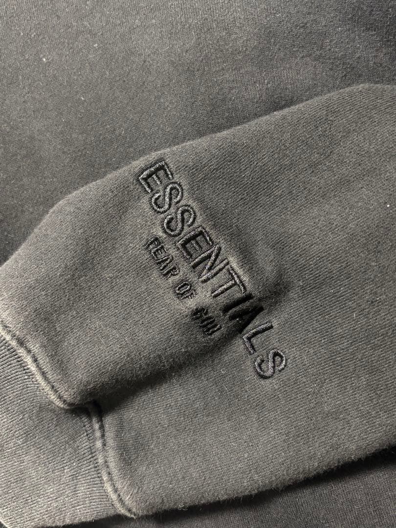 ESSENTIALS ブラック パーカー リフレクター - メルカリ