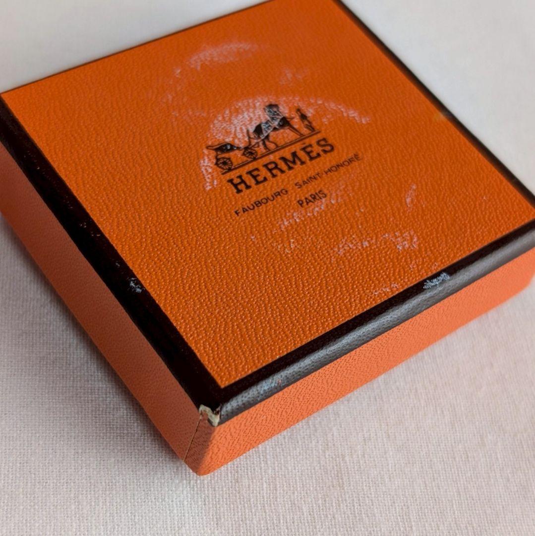 【美品】Hermes エルメス スカーフリング 《ブーエ》 GP