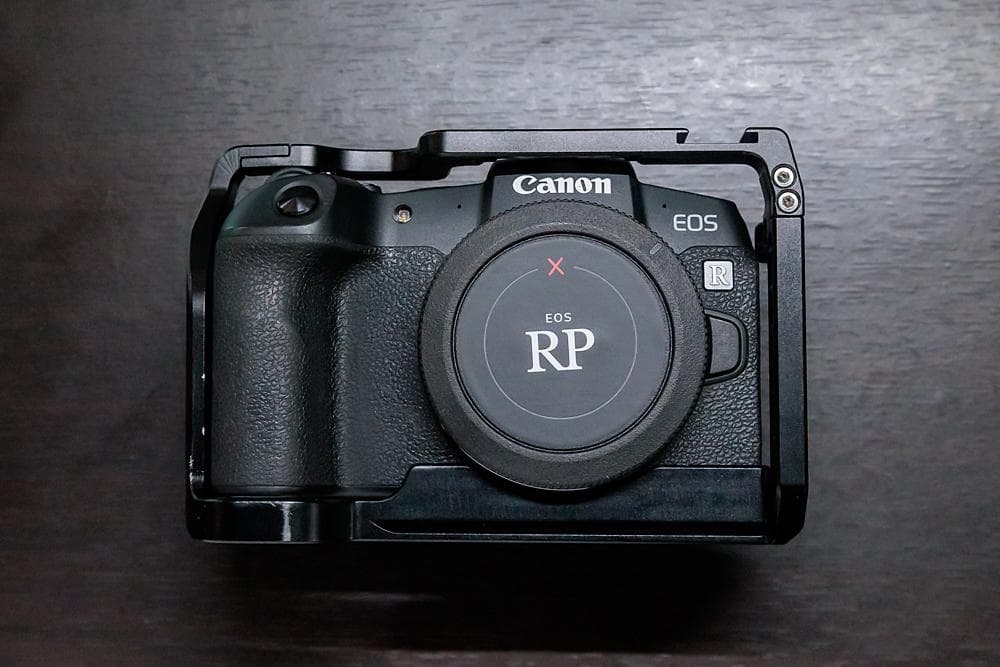 Canon EOS RP ミラーレス一眼 ケージ付き フルサイズミラーレス一眼カメラ「EOS RP」ボディ | キヤノン | EOSRP