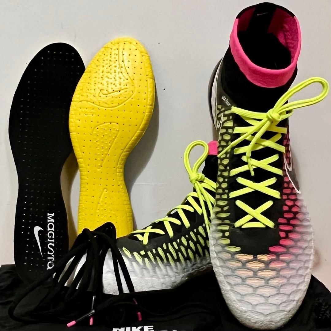 ア*ロ様 【海外限定】 NIKE ナイキ マジスタ オブラ AG 26.5cm