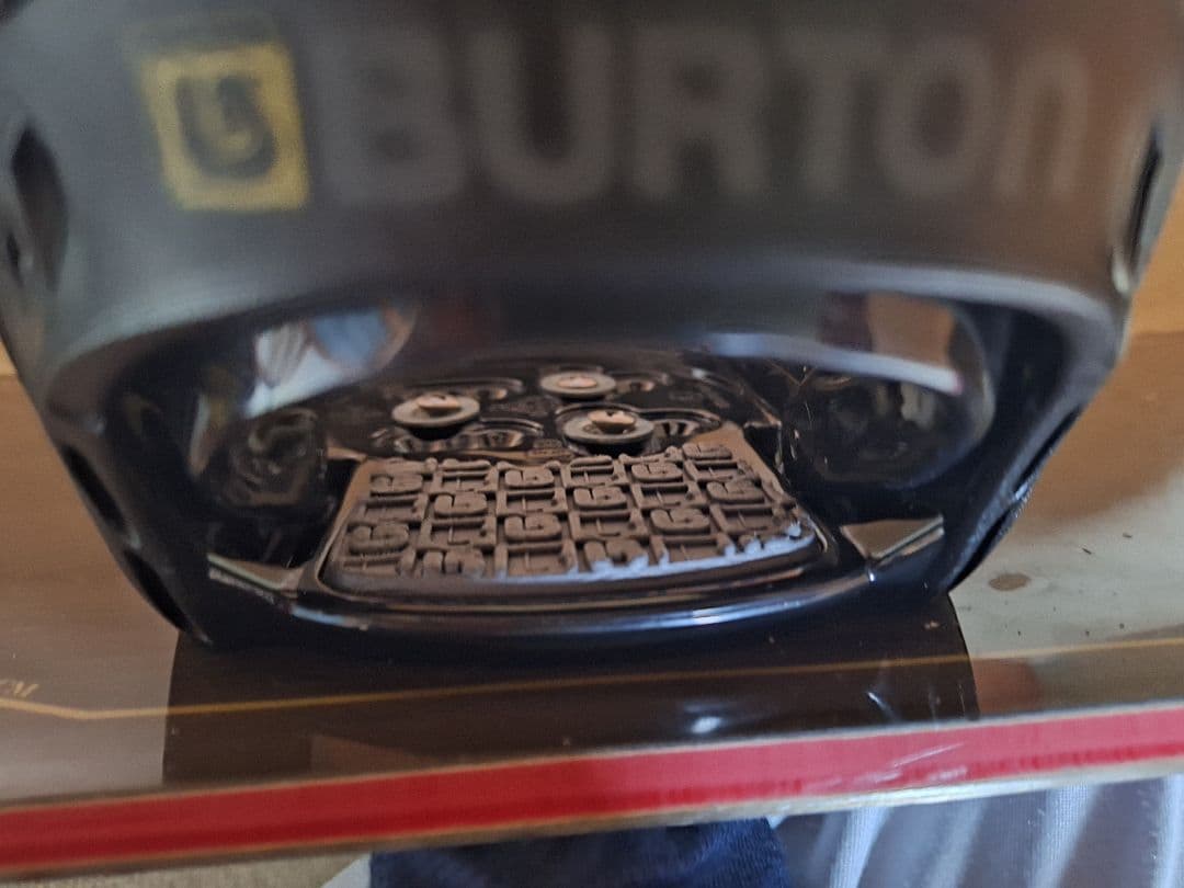 BURTON(バートン)AVENUE(アベニュー)スノーボード ビンディング付きの