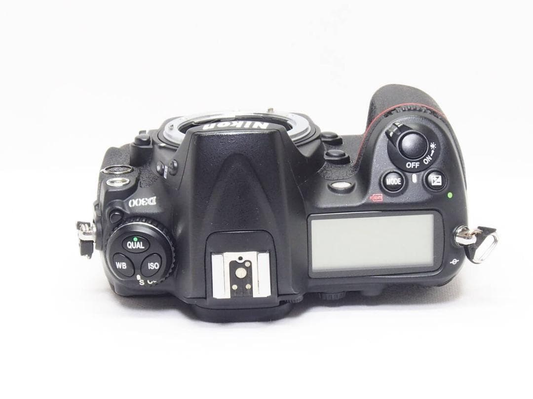■美品■ Nikon D300 ボディ《 S数13152回 動作光学良好 》