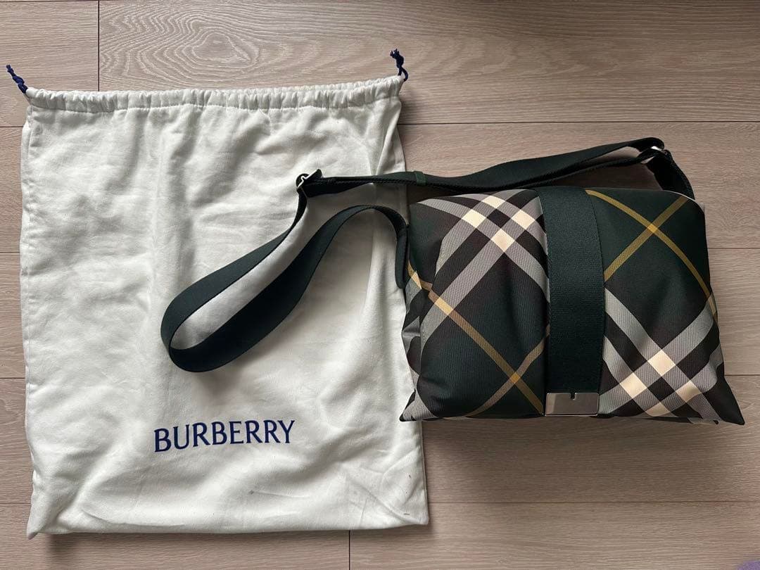 バッグ BURBERRY Pillow Bag BURBERRY（バーバリー） ボディバッグ MD SONNY PN9 ソニー 8049095