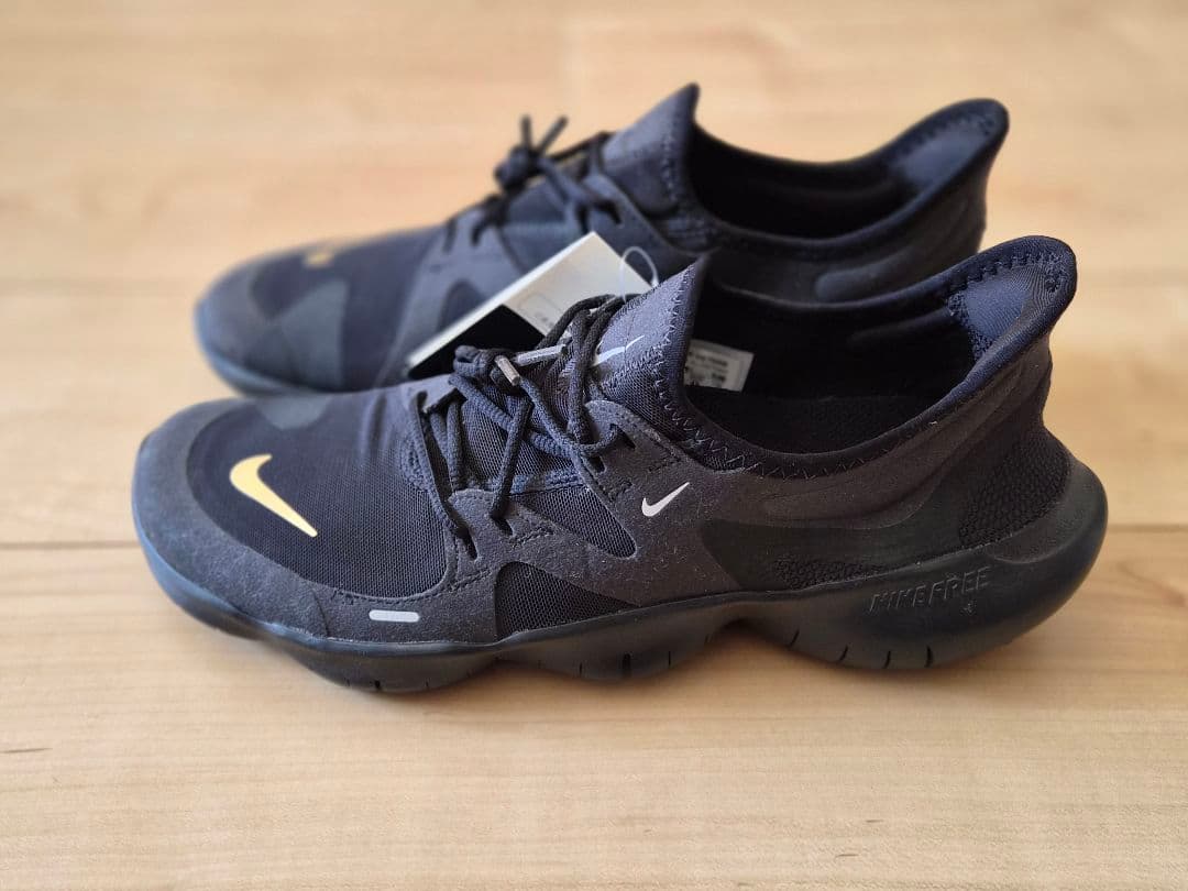 新品未使用タグ付き 27.5cm NIKEナイキ フリーラン5.0 　ブラック