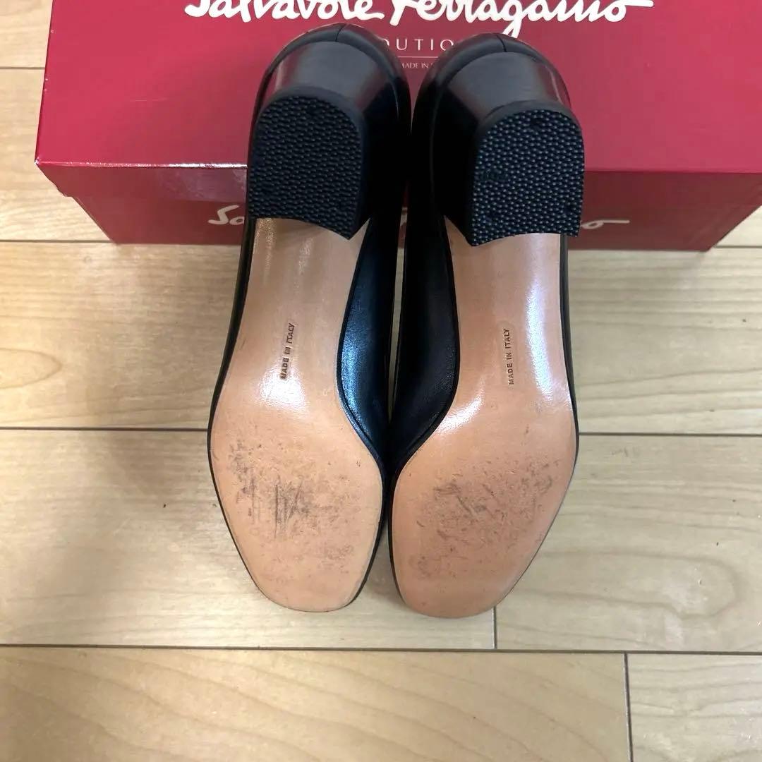 お値下げ　フェラガモ6C