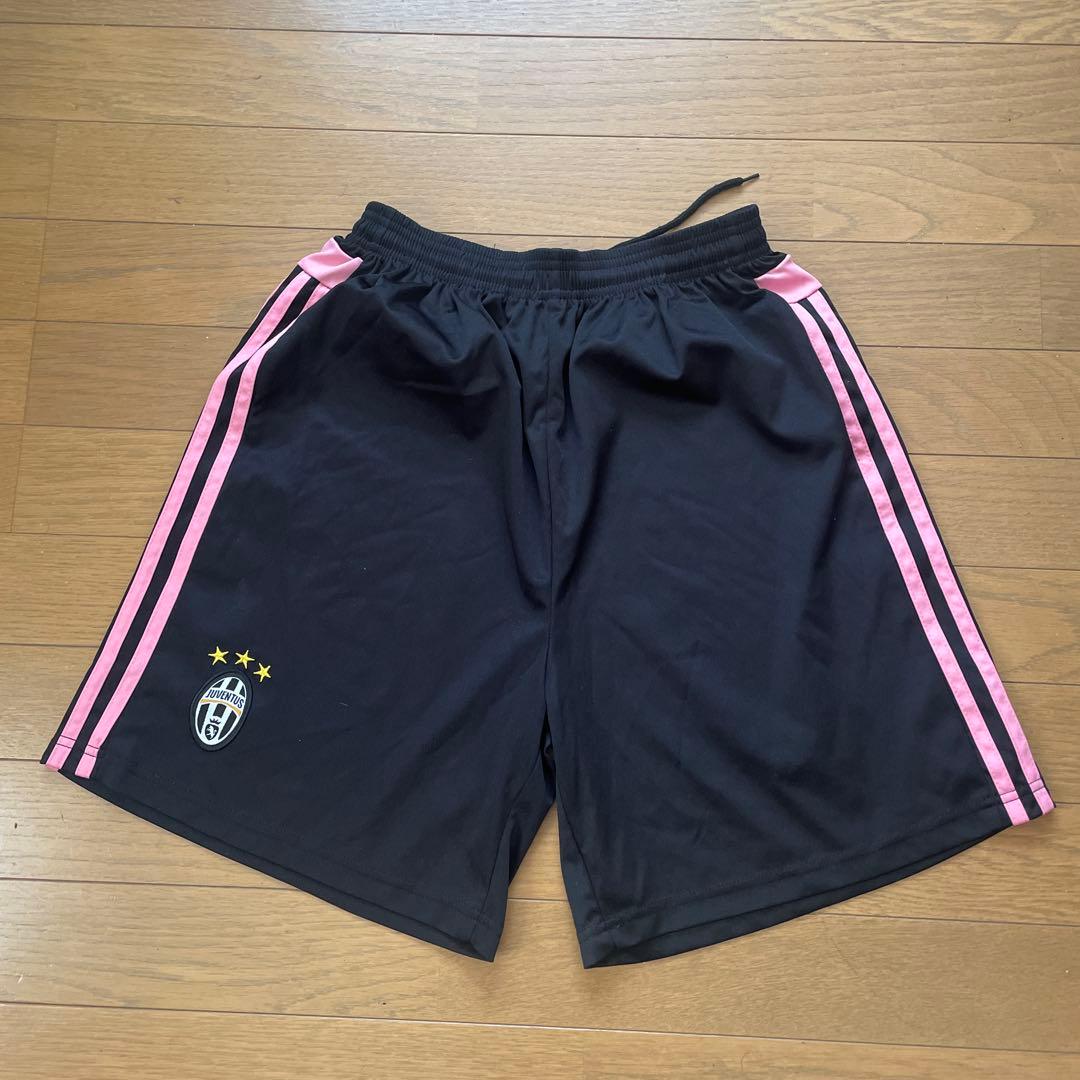 ユベントス ピンクシャツ 黒パンツ セット P112331140 - ウェアどこで