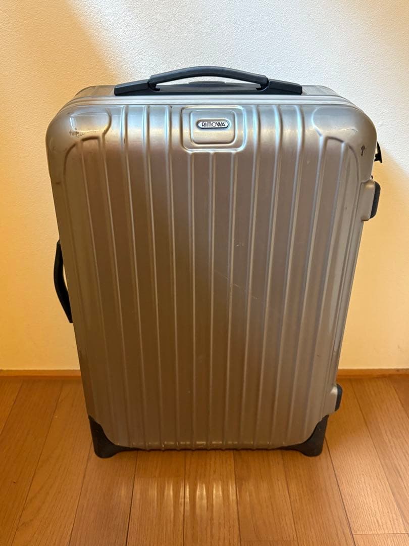 RIMOWA リモワ　サルサ 35L 2輪 RIMOWA - RIMOWA SALSA 35L 2輪の通販 by jhashi｜リモワならラクマ