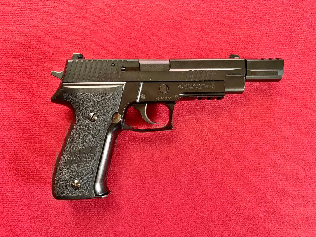 少数限定品SIG SAUER P226R Z-COMP