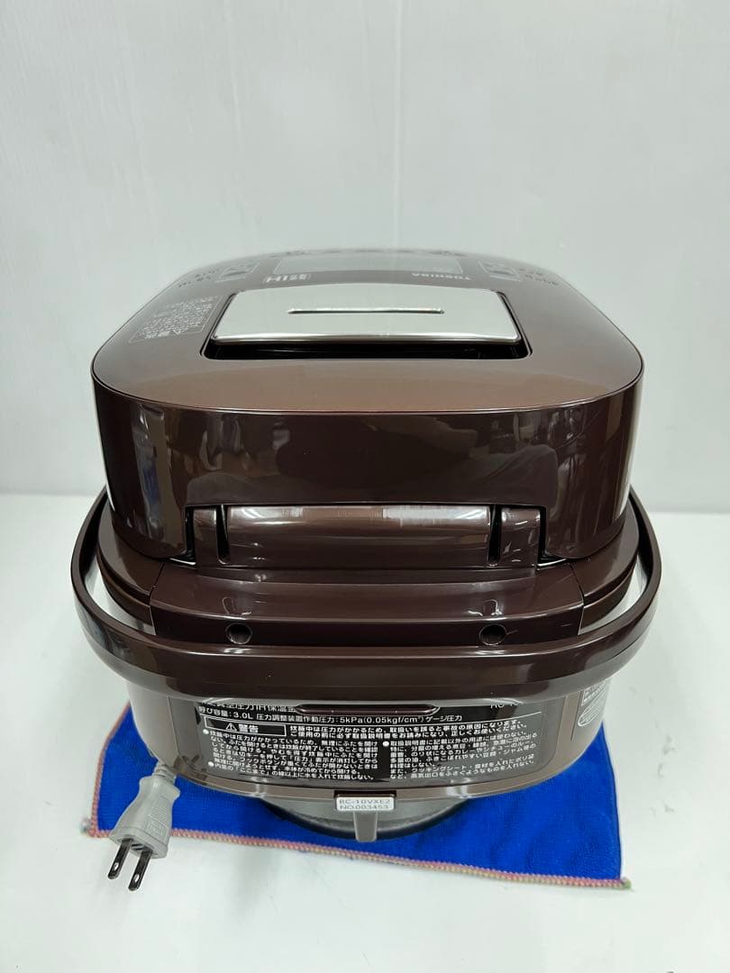 TOSHIBA 圧力IH炊飯器 RC-10VXE2 1.0L 真空保温 本丸釜