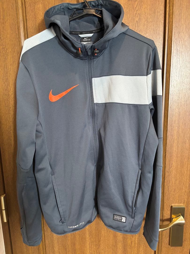 Nike ジャージ上下セット グレー/黒 サッカー セットアップ - メルカリ