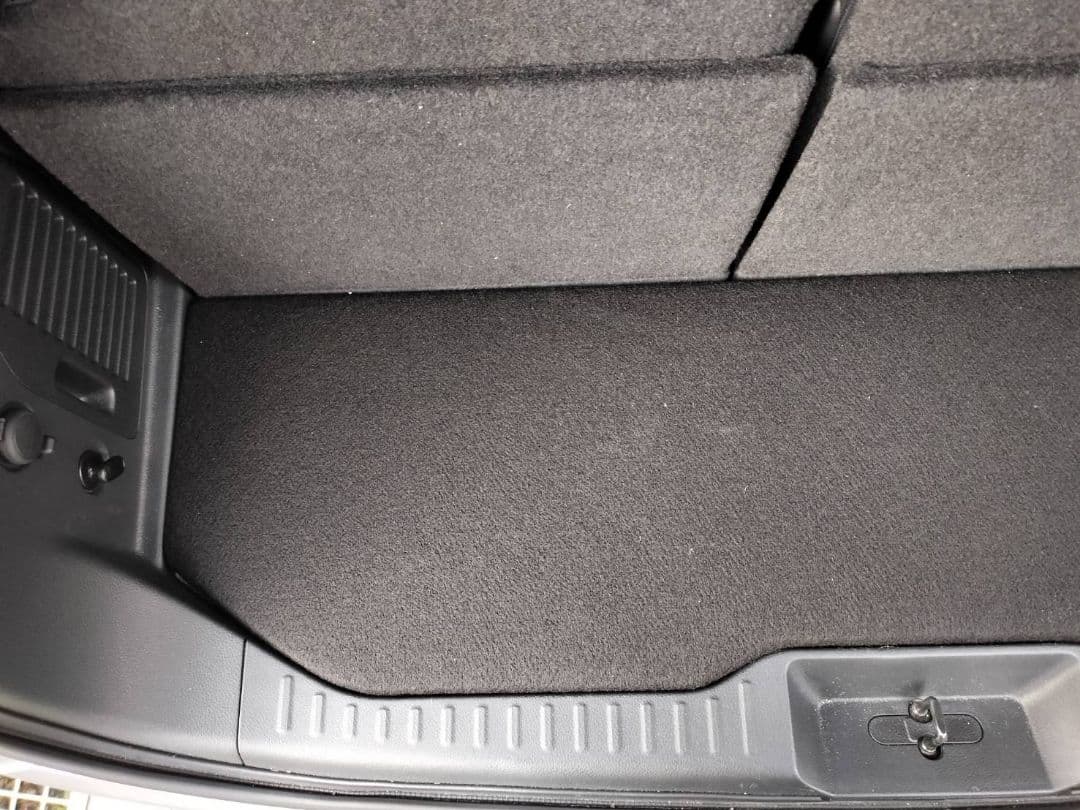 エルグランド E52 ラゲッジボード - メルカリ