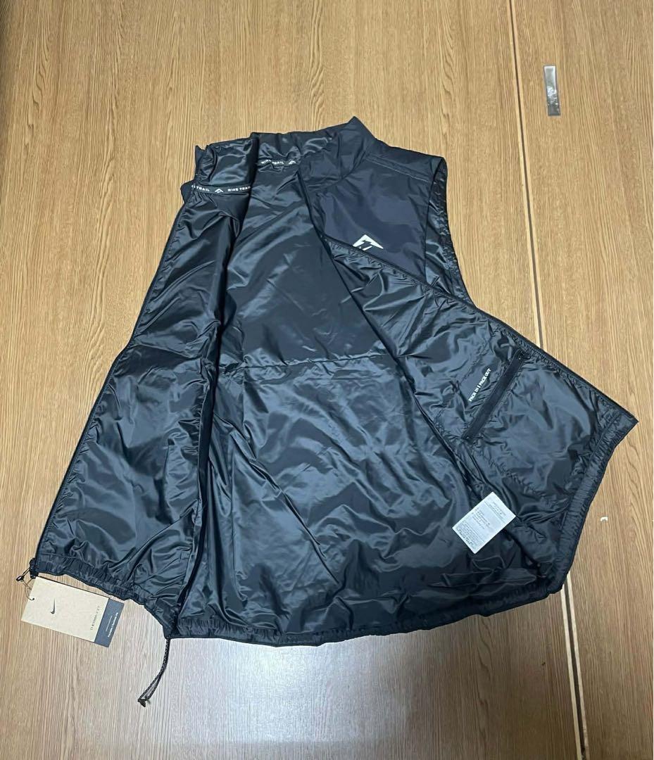 L ナイキ ランディビジョン エアロレイヤー ベスト FZ0002-010 - メルカリ