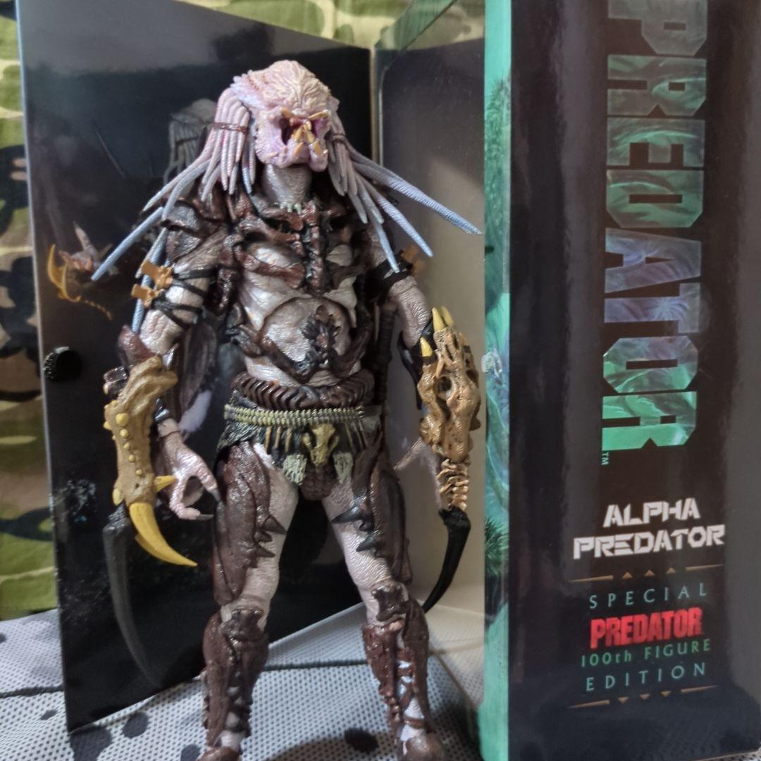 NECA ／アルファプレデター 【中古開封品】