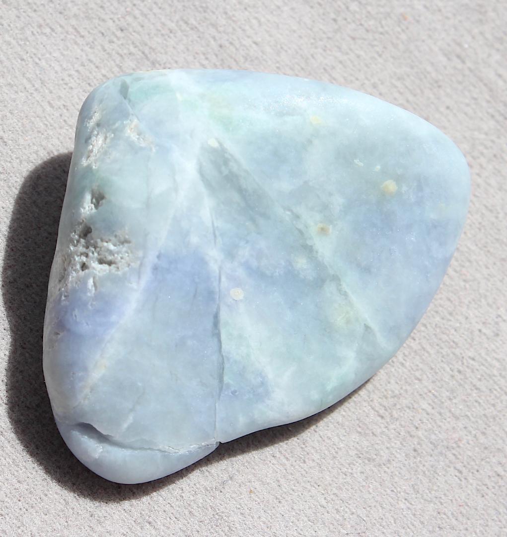 ［超綺麗］多色系 糸魚川翡翠 ラベンダー翡翠 原石 31.0g