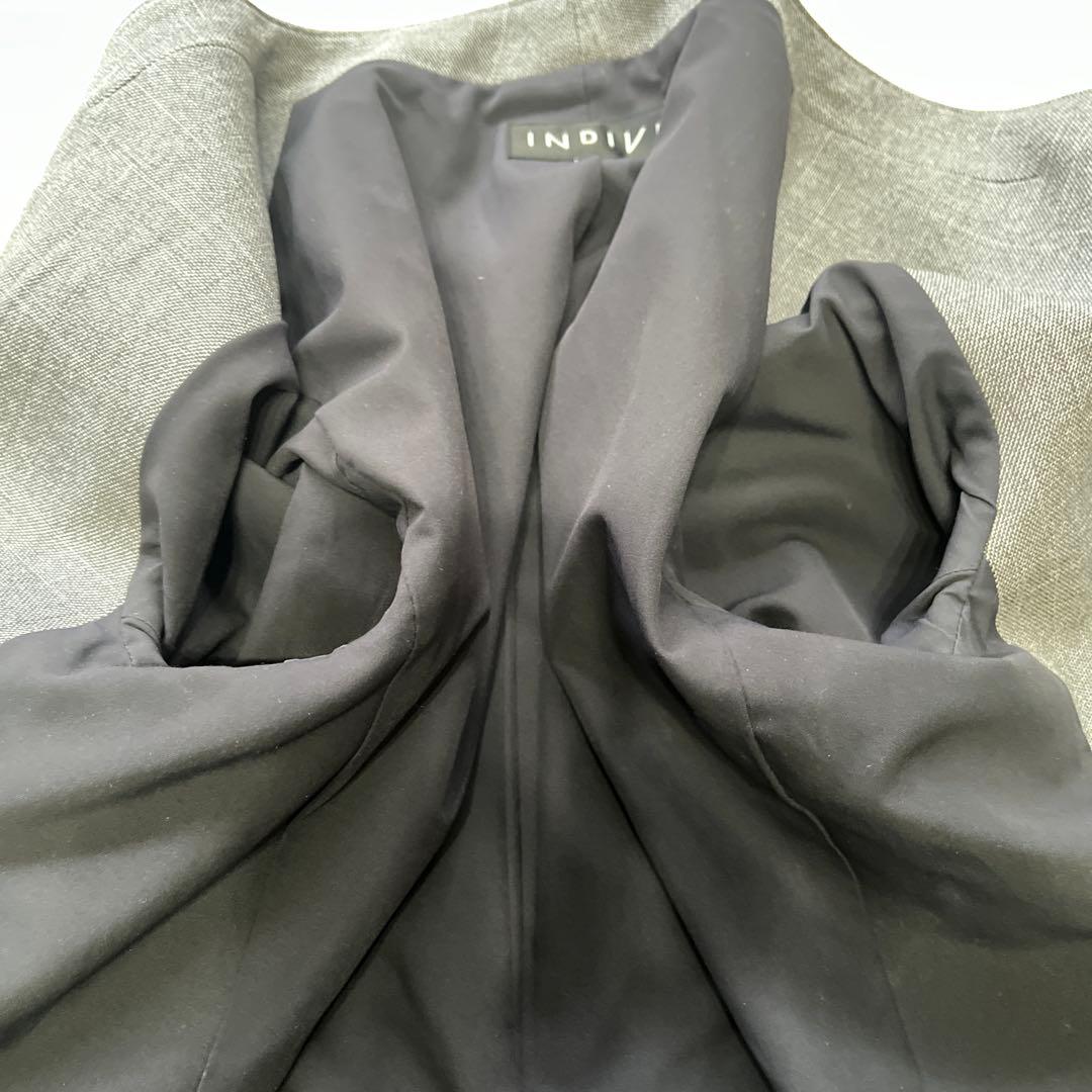 極美品 インディヴィ ノーカラー スーツセットアップ 38 現行 グレー