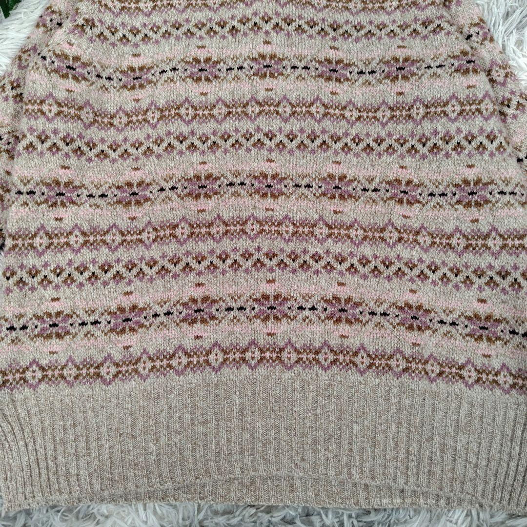 23区【未使用級】ニットセーター ノルディック柄(44)Vネック 大きい