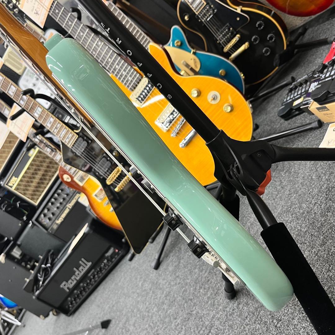 11093】Squier Classic Vibe '60s - メルカリ