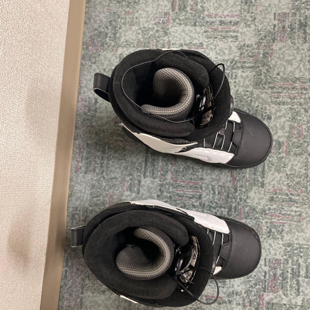 ライドスノーボードブーツ　モデルLASSO ホワイト/ブラック　26.5CM