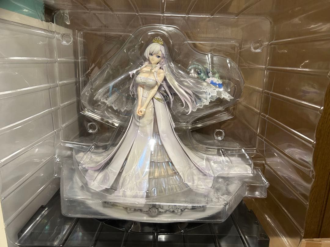 アズールレーン　ベルファスト　クラダリングの誓いver　フィギュア