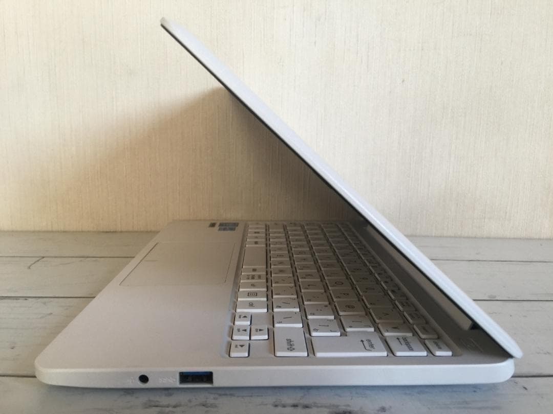 ASUS E203MA 11.6型TFT液晶 980g 軽量・薄型コンパクトPC - メルカリ