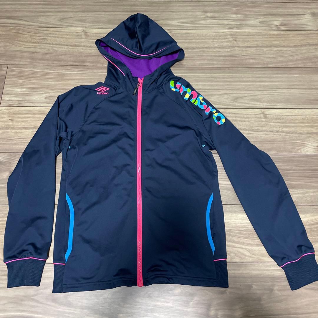 アンブロ レディースジャージ セットアップ ネイビー Lサイズ - メルカリ