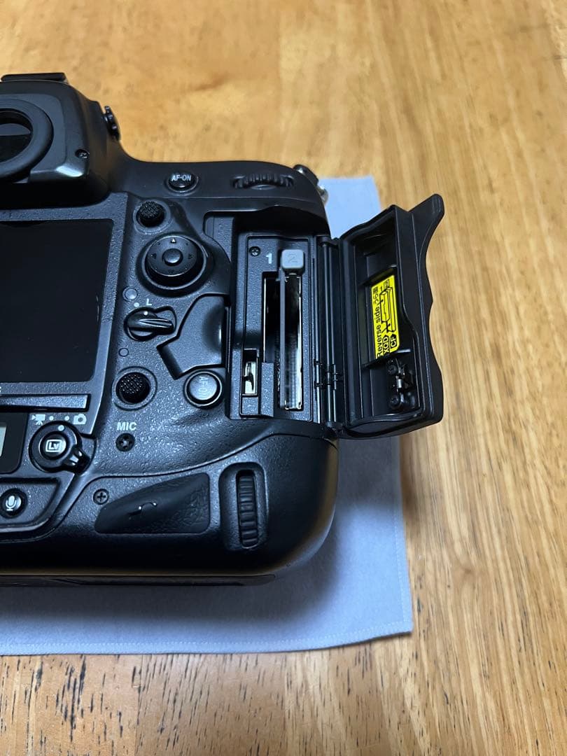 《最終値下げ》Nikon D4S フルサイズ デジタル一眼レフカメラ 本体