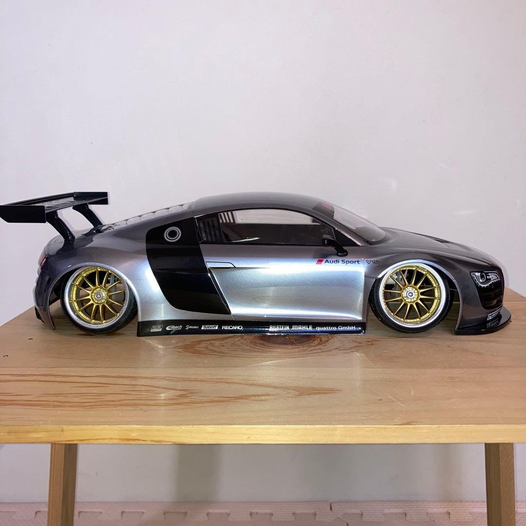 タミヤ　アウディR8 LMS2008 ボディ