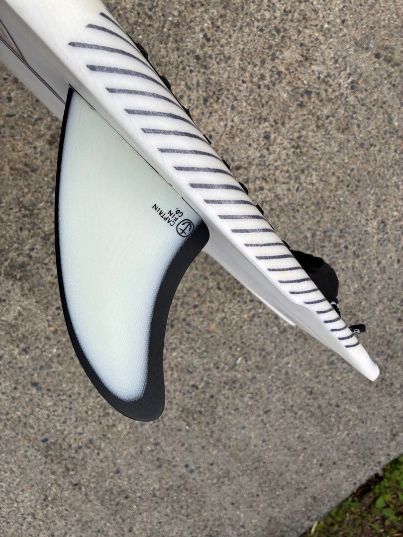 フィン付EPS シャープアイ カノア選手ストームズ ツインターボ T2 浮力