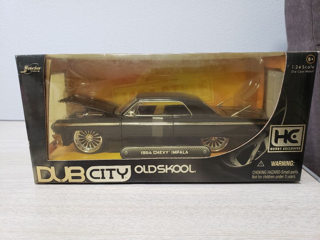 DUBCITY 1964 CHEVY IMPALA インパラ DUB Anyone have info on this DUB CITY diecast? I cannot find any info