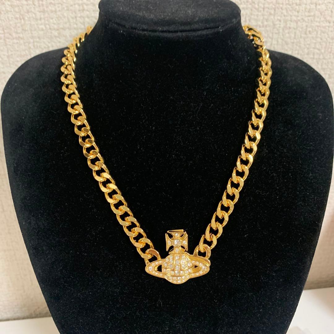 vivienne westwoodGRAZIELLAオーブロゴチョーカー - メルカリ