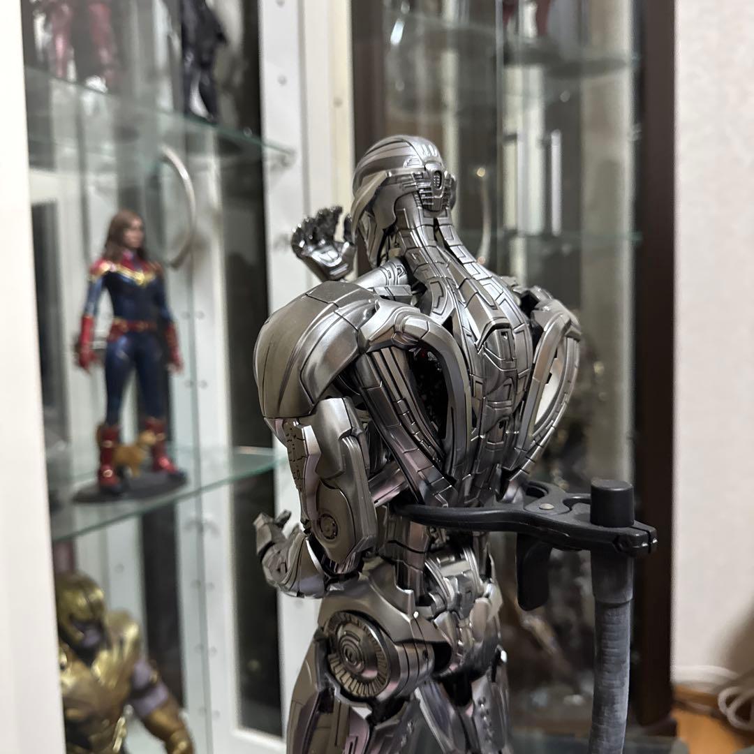 ウルトロン　ホットトイズ