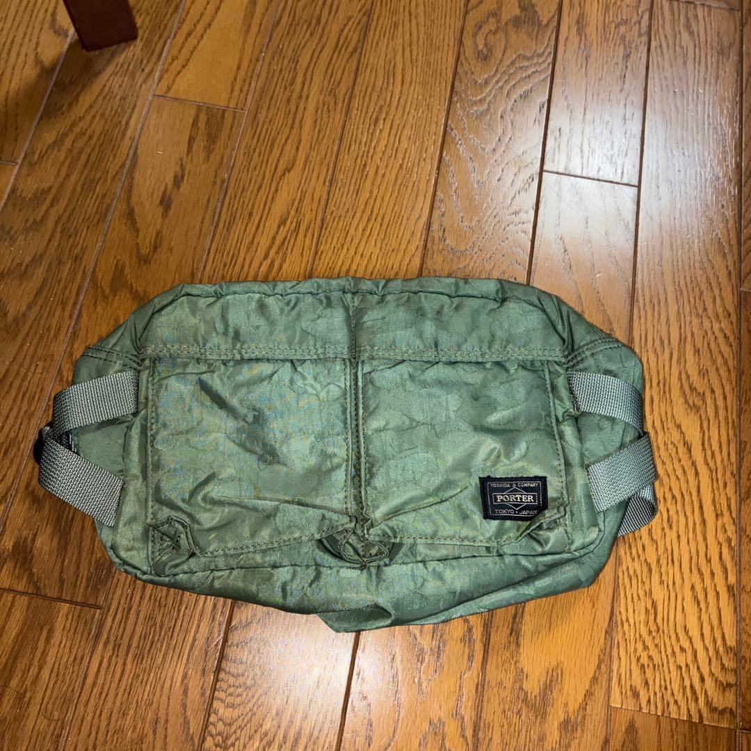 A・BATHING APE×PORTER A BATHING APE x PORTER 2WAY HELMET BAG | Yoshida&Co. Homepage